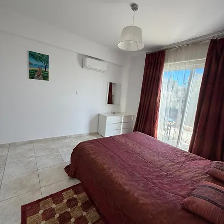 Rivera Paradise * Tala